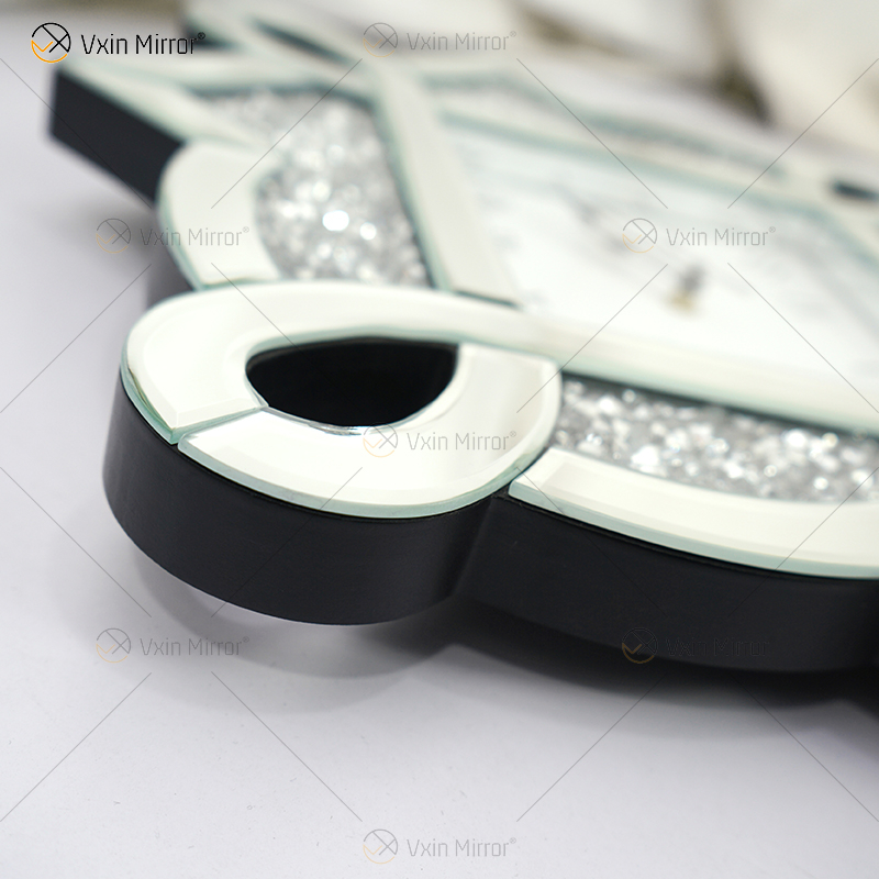 Paquete de prueba Nuevo diseño WXC-083 Reloj de pared con espejo 3D de diamante triturado plateado moderno