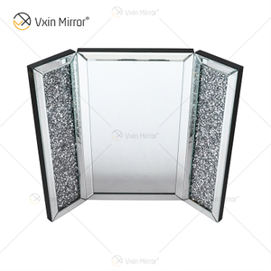 Nuevo diseño WXM-1790-1 decoración de pared columna de espejo de mesa de diamante triturado plateado