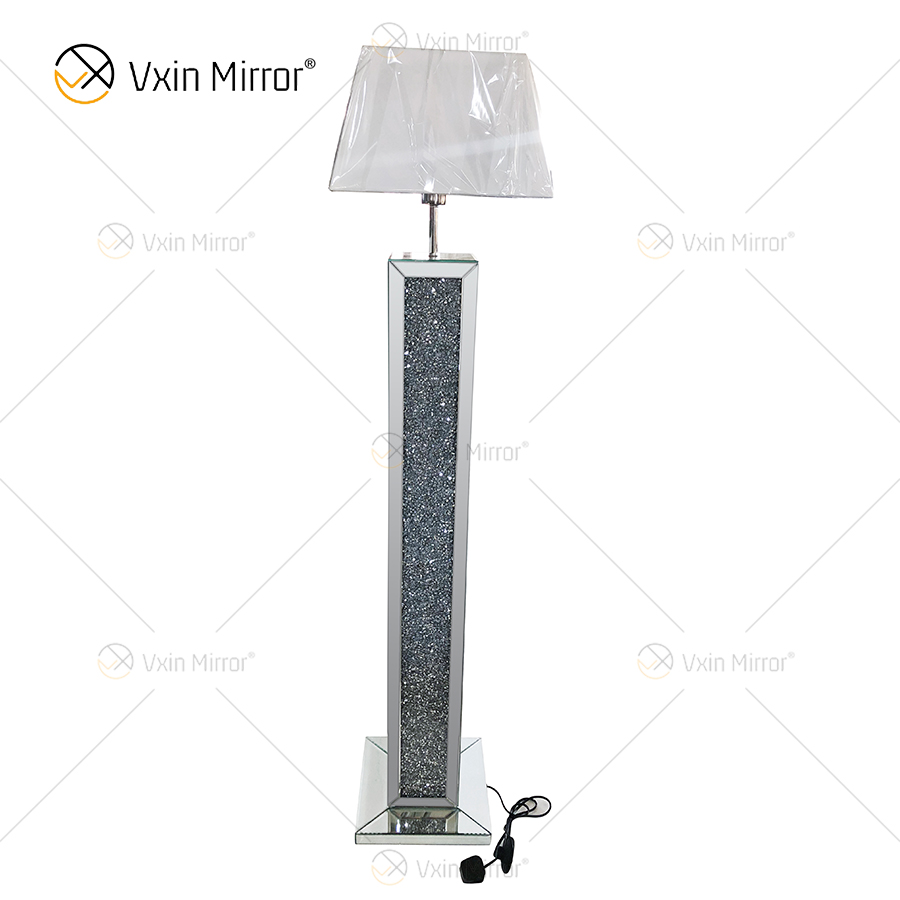 WXFL-032 Lámpara de pie de cristal plateado para sala de estar con pantalla para lámpara de espejo de hotel