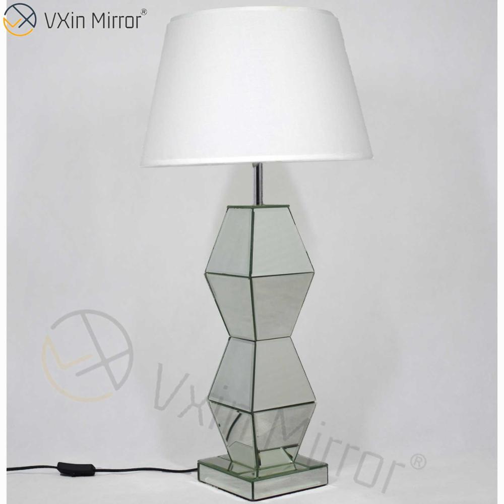 Nuevo diseño WXTL-005 Muebles de dormitorio modernos Lámpara de espejo de mesa plateada con lámpara de espejo de pantalla