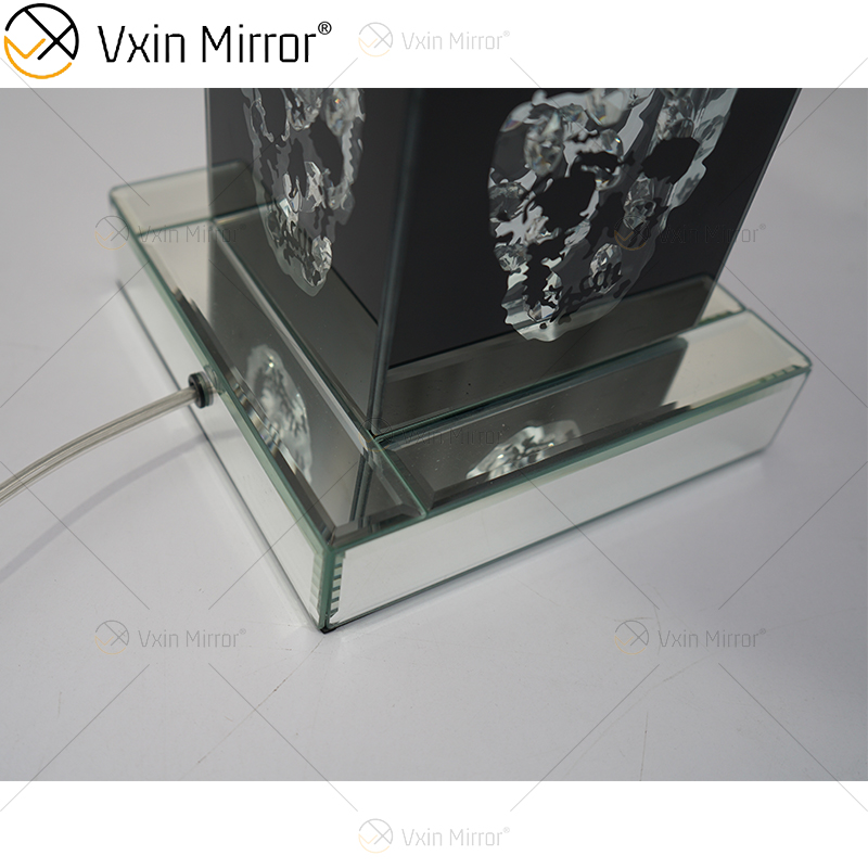 Vxin Supply Gothic Style WXTL-79 Lámpara de espejo de mesa de calavera negra plateada con pantalla para hotel