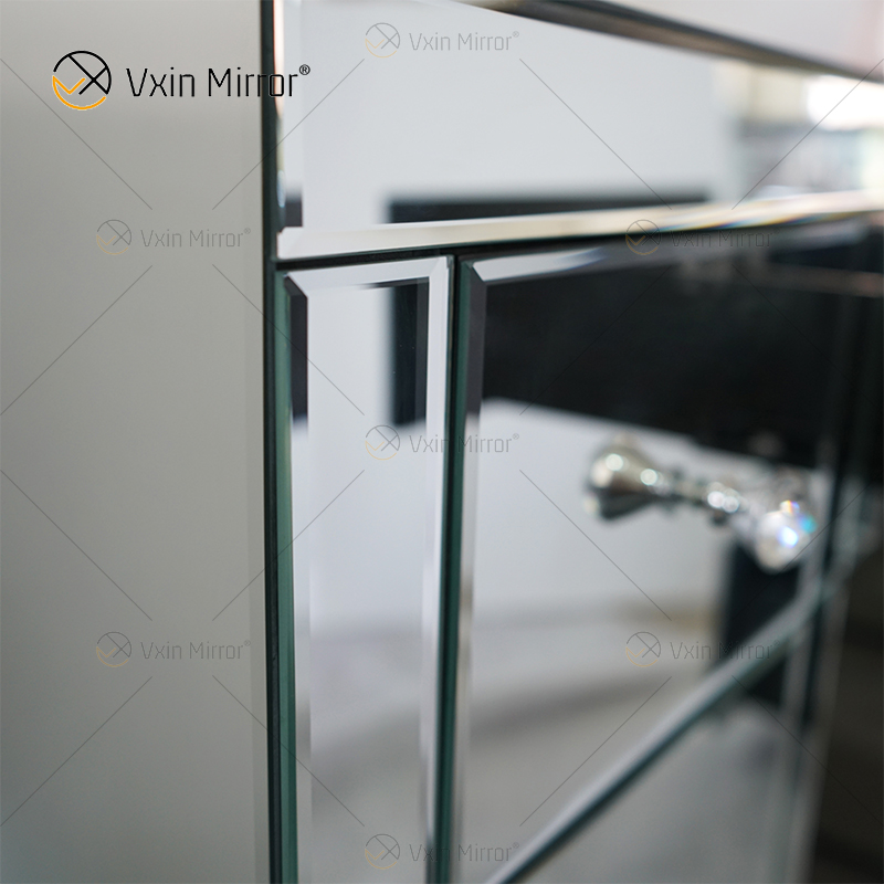 Suministro de fábrica WXF-125 Tocador de esquina con espejo plateado moderno Cómoda