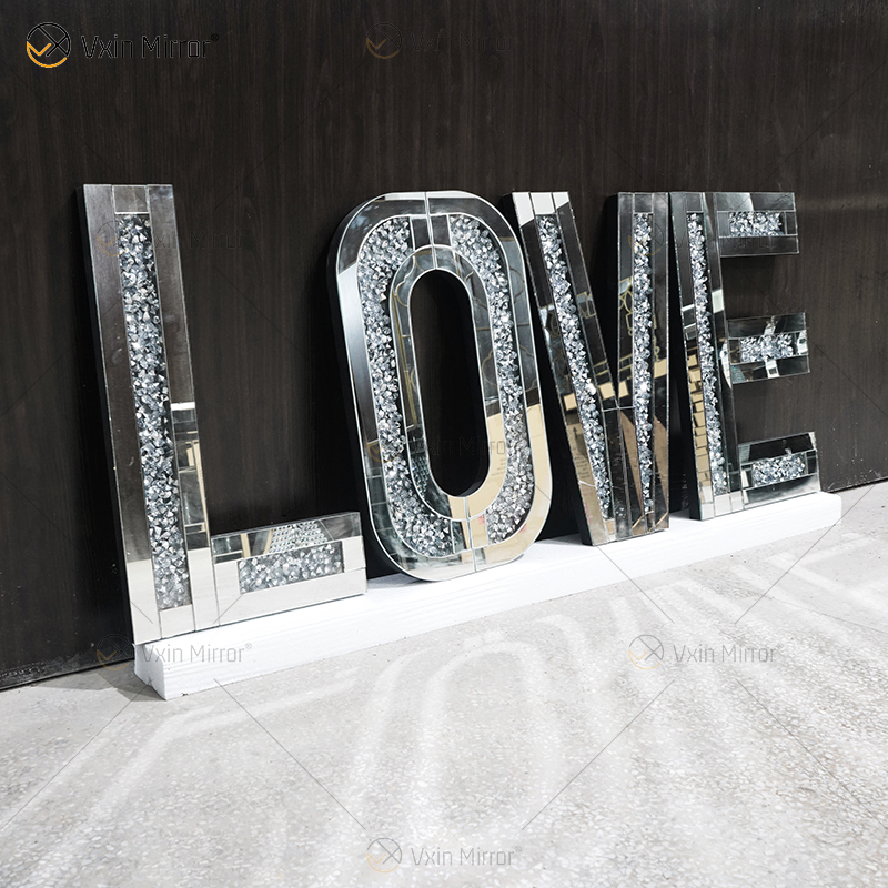 Espejo de diamantes de cristal triturado plateado con letras para colgar en la pared, espejo de decoración de amor con espejo de Navidad, arte de pared para muebles de sofá