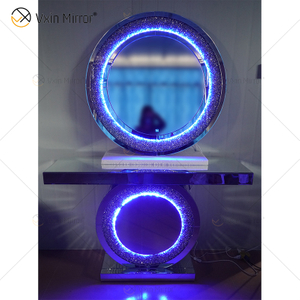 Mesa de consola moderna espejada LED de 3 colores de tamaño personalizado con función de pantalla táctil de espejo