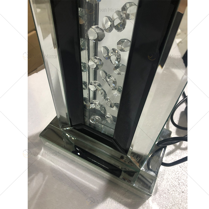 Fuente de fábrica WXTL-143 Lámpara de mesa con marco negro plateado moderno con pantalla para lámpara de espejo de dormitorio