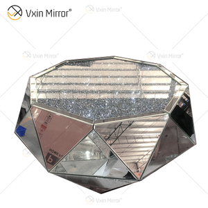 Homemade WXF-1037 A Triangle Silver Glass Diamond Mesa de centro moderna Mesa auxiliar con espejo