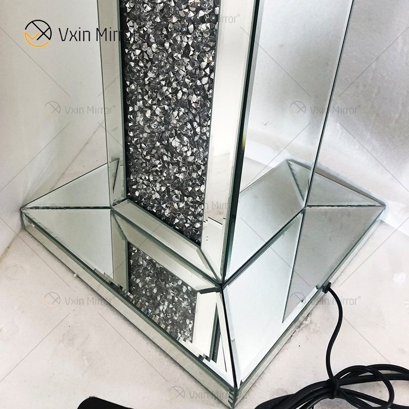 WXFL-032 Lámpara de pie de cristal plateado para sala de estar con pantalla para lámpara de espejo de hotel