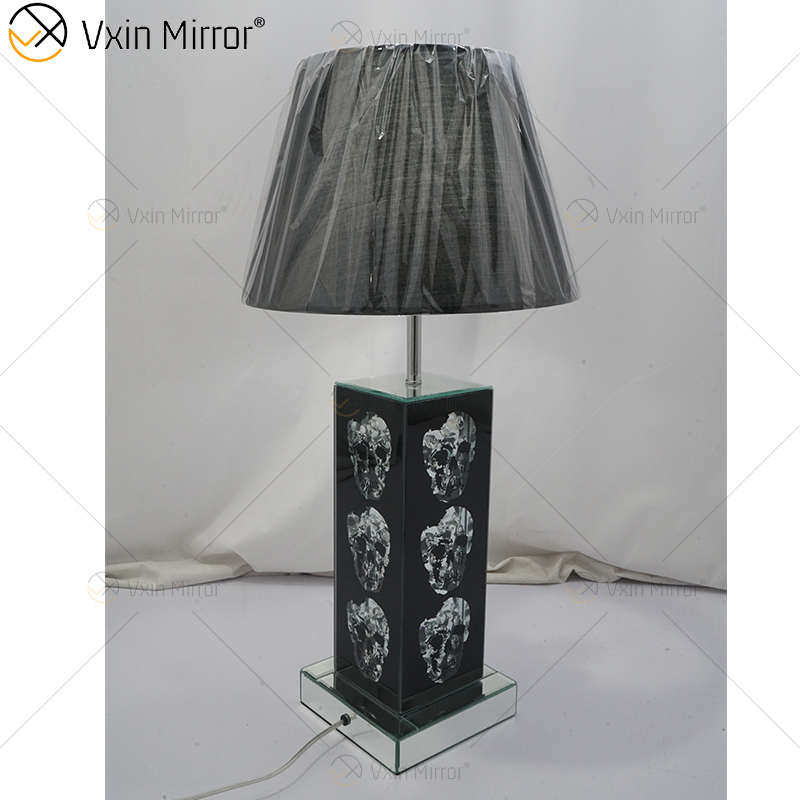 Vxin Supply Gothic Style WXTL-79 Lámpara de espejo de mesa de calavera negra plateada con pantalla para hotel