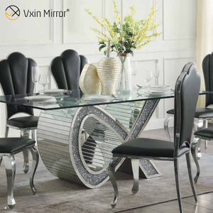 Venta al por mayor, 2021, nuevo diseño, muebles de comedor plateados redondos con diamantes triturados con sillas, mesa de comedor de vidrio templado