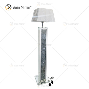 WXFL-032 Lámpara de pie de cristal plateado para sala de estar con pantalla para lámpara de espejo de hotel