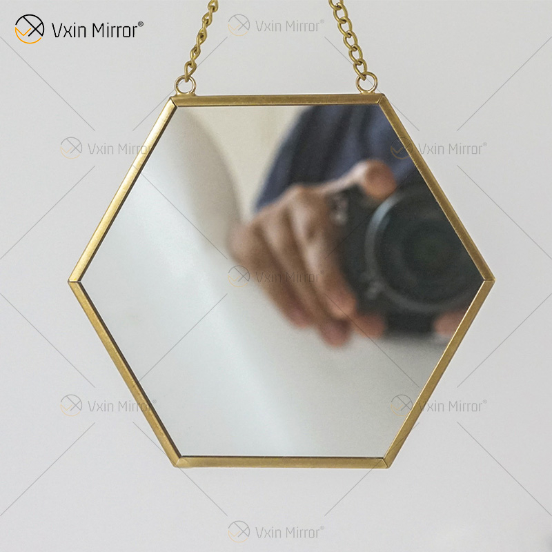 Golden Vxin Decoración de pared única Marco de metal dorado Espejos decorativos Espejo de pared simple y elegante de lujo