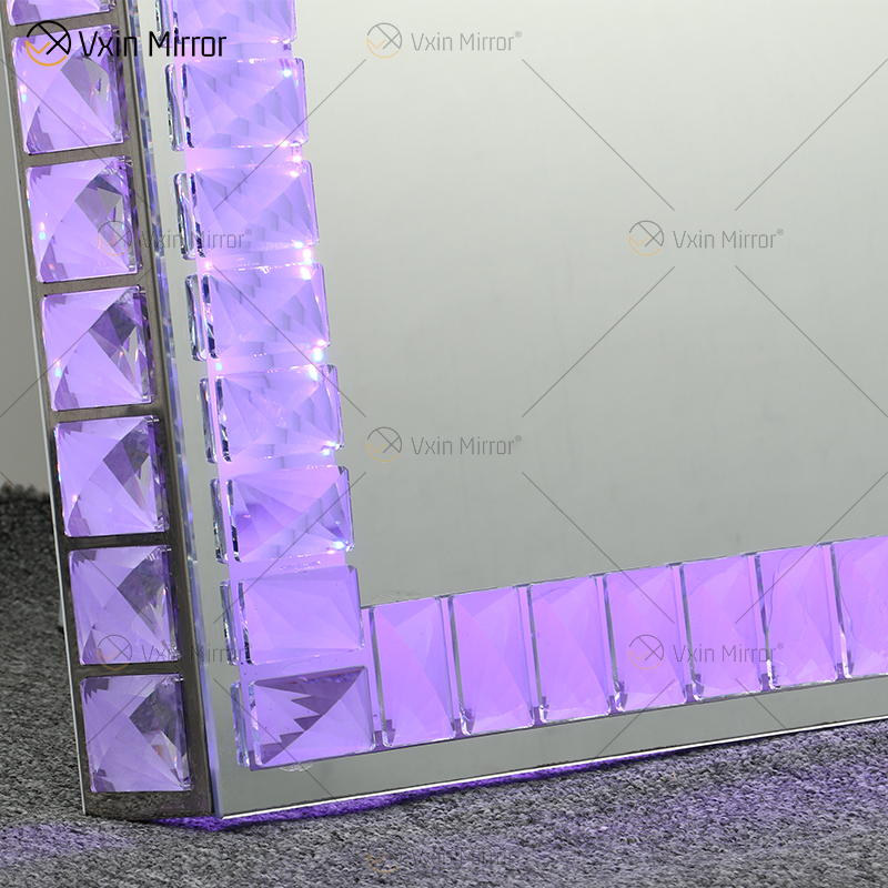 Mosaico LED inclinado Rectángulo Espejo de piso Cristal envolvente Espejo de cuerpo completo Espejo de tocador para dormitorio Sala de estar