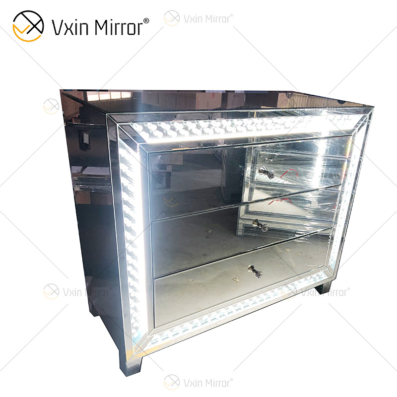 WXF-2140 Cuentas octogonales LED Moda simple Tres cajones LED Gabinete Partido Espejo LED Enchufe personalizado